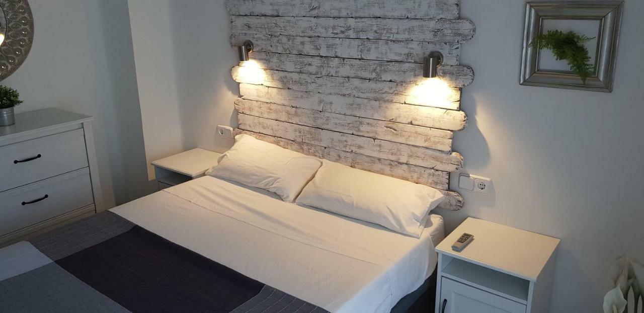 Domus Valencia Apartamentos Centro Frente A Torres De Serrano Екстериор снимка