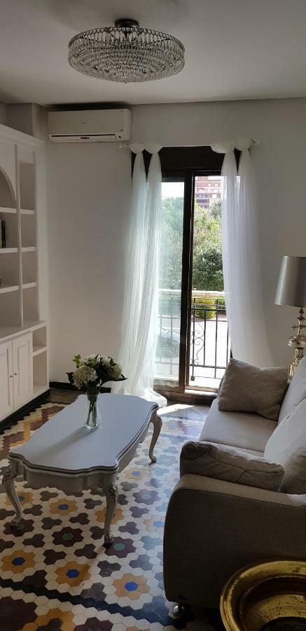 Domus Valencia Apartamentos Centro Frente A Torres De Serrano Екстериор снимка