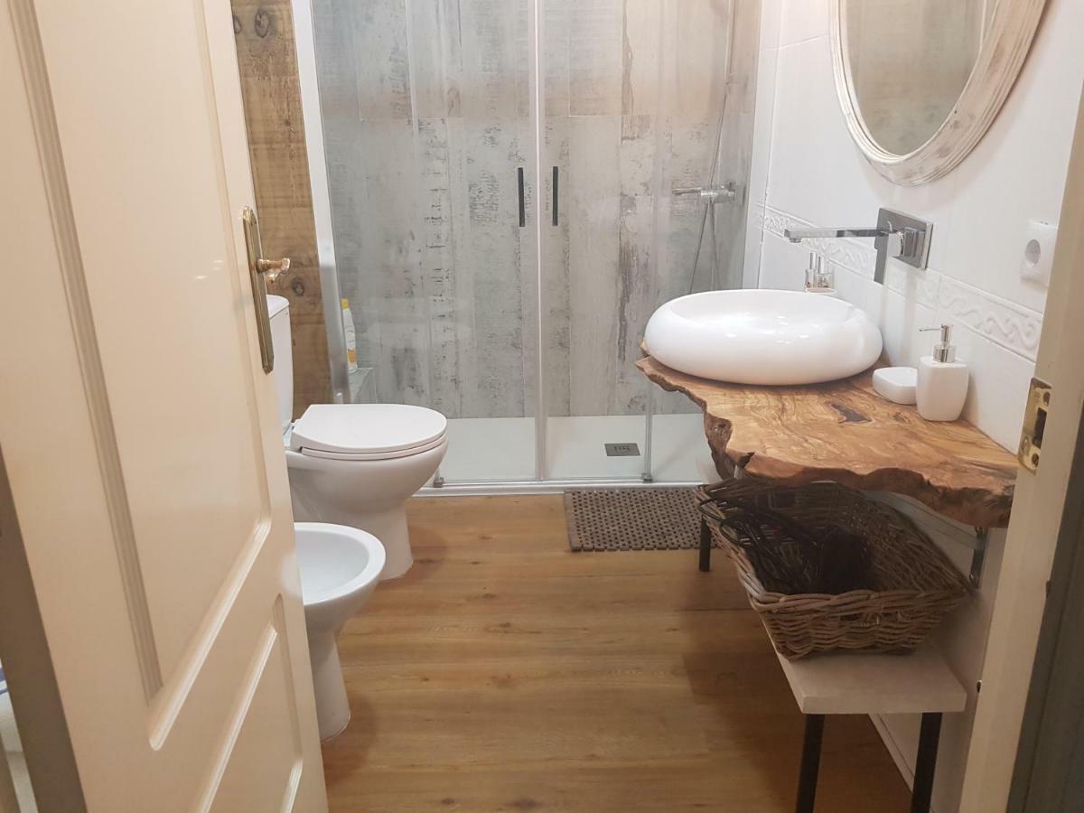 Domus Valencia Apartamentos Centro Frente A Torres De Serrano Екстериор снимка