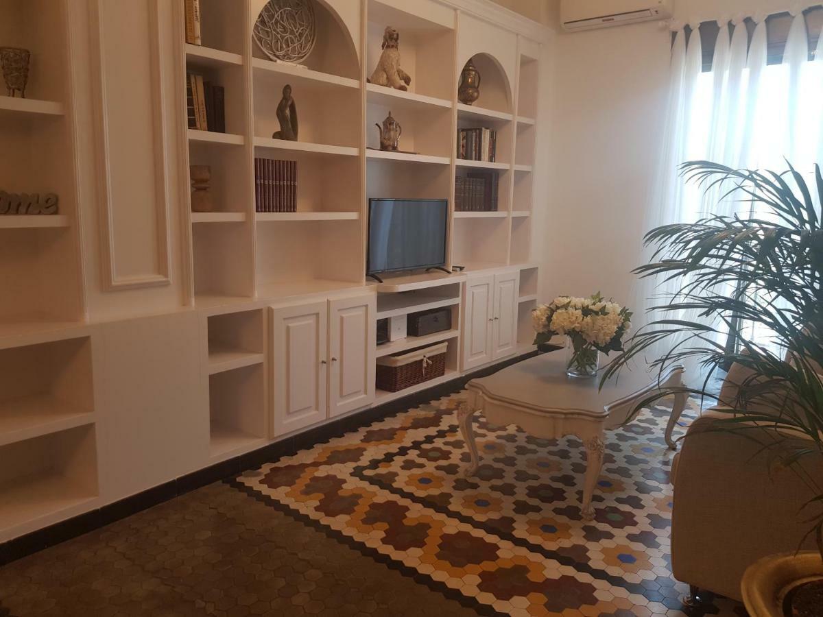 Domus Valencia Apartamentos Centro Frente A Torres De Serrano Екстериор снимка