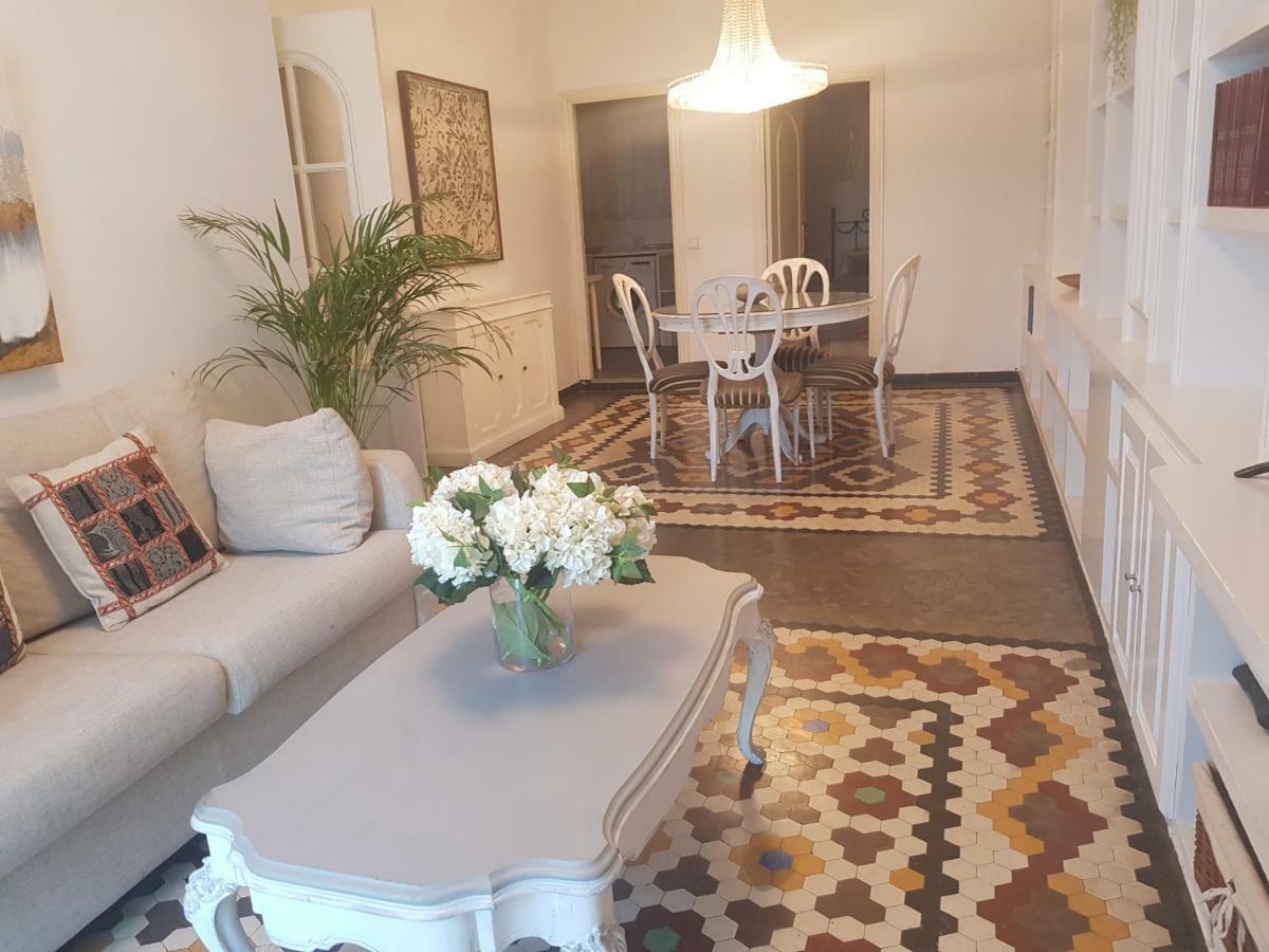 Domus Valencia Apartamentos Centro Frente A Torres De Serrano Екстериор снимка